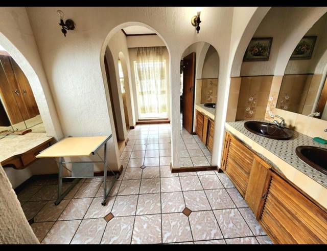 3 BEDROOM HOUSE FOR SALE IN MAYBERRY PARK